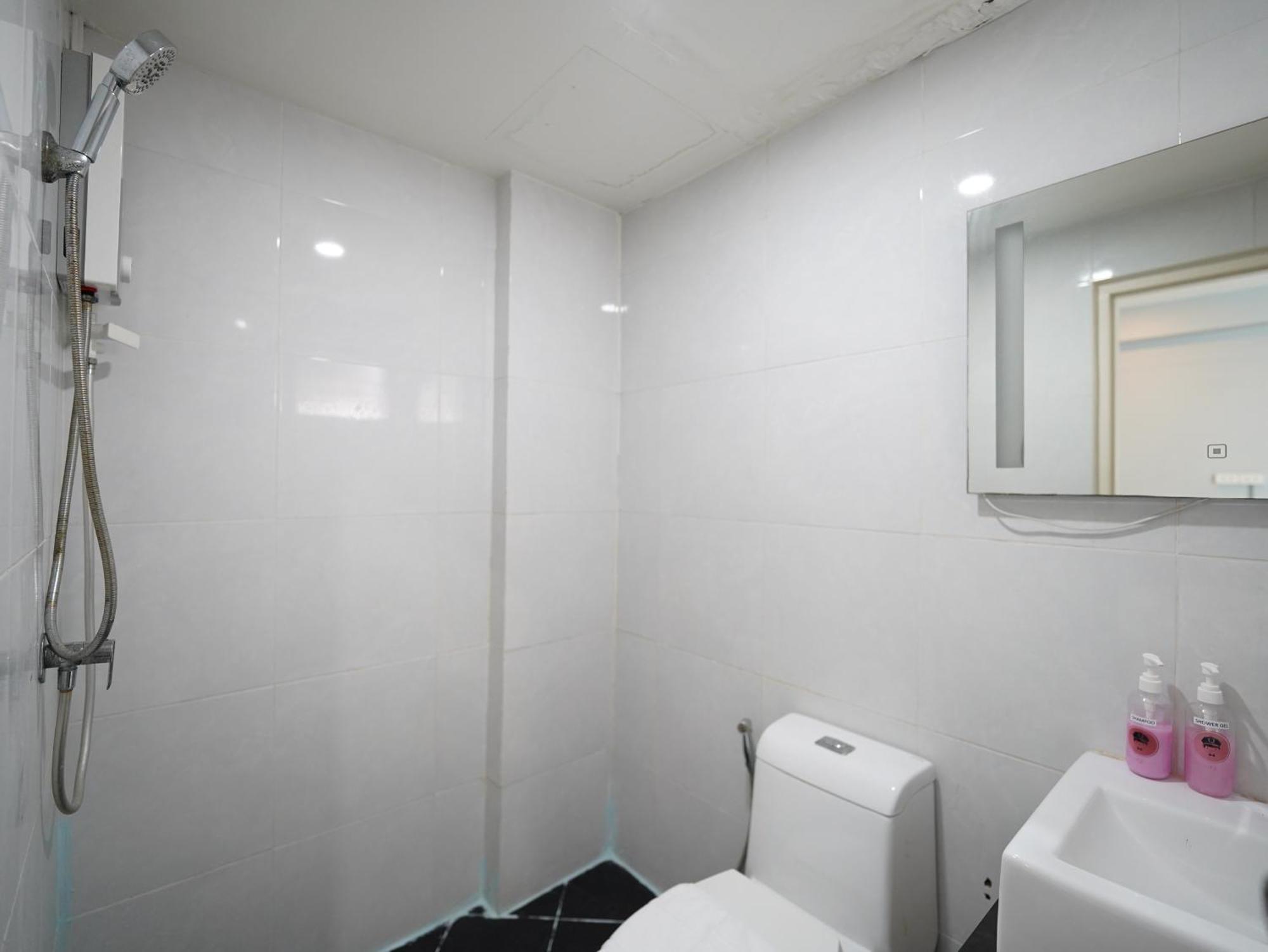 Roomquest Bangkok Don Mueang Airport Szoba fotó